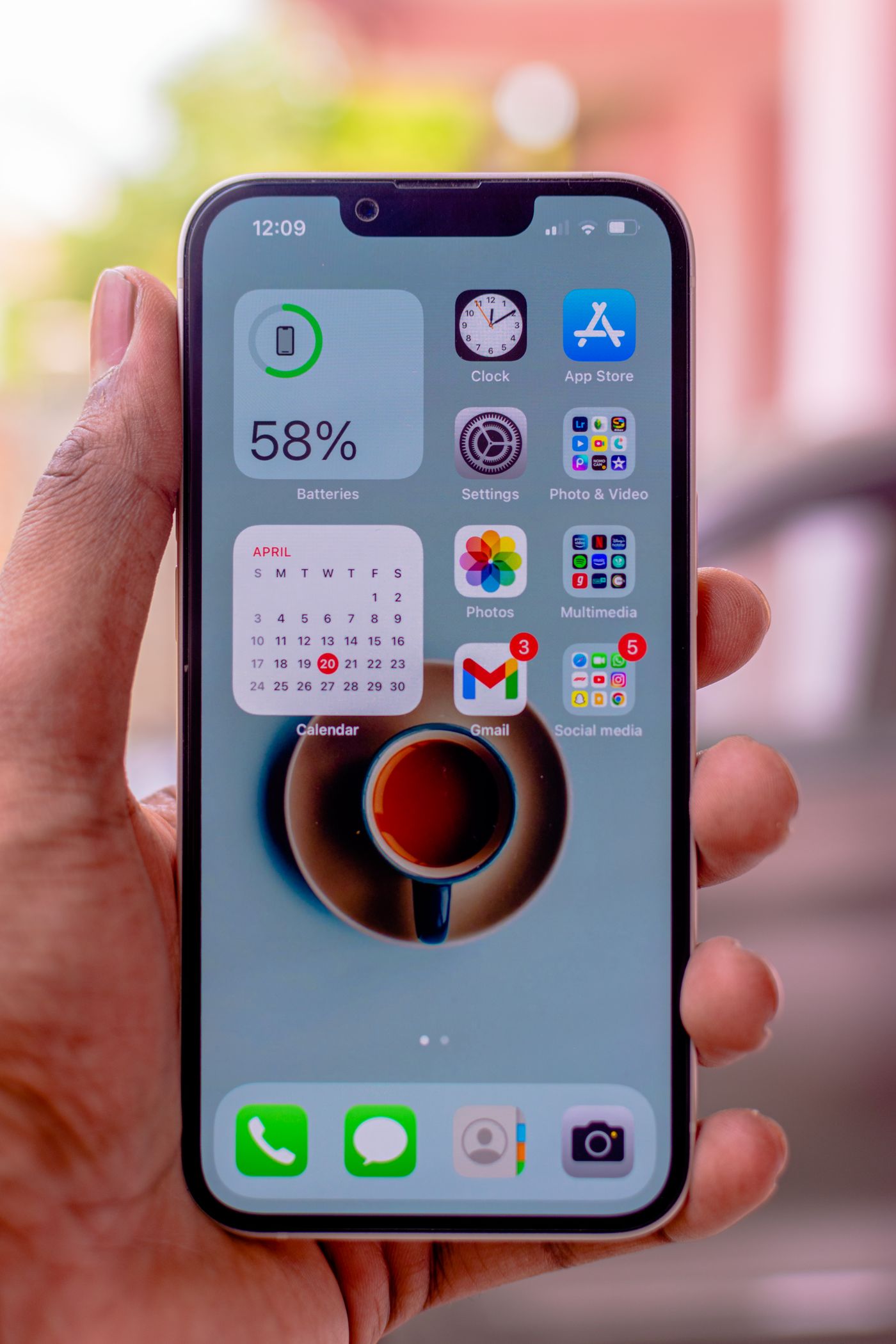 Funkční displej iPhonu po výměně a závěrečném testu